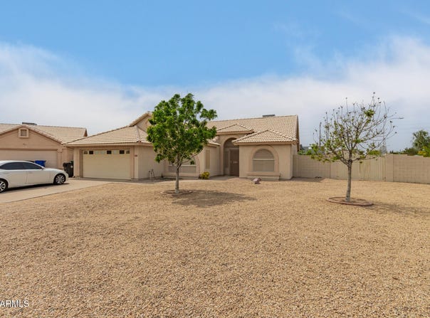 1818 N SARANAC Circle, Mesa, AZ 85207