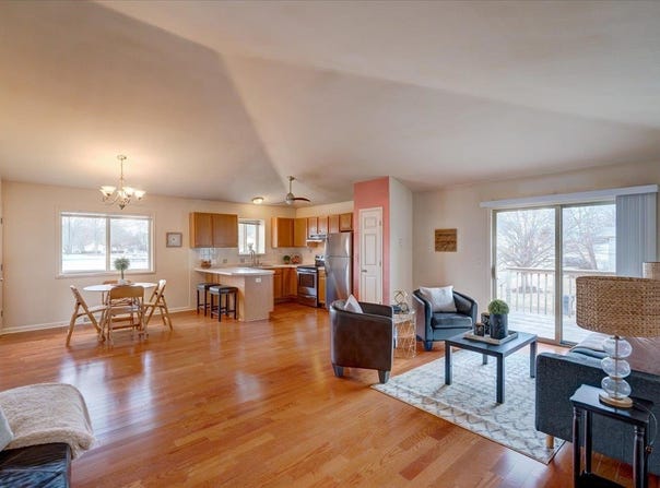 201 Hjemdal Lane, Deerfield, WI 53531