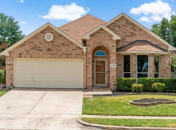 4408 Spanish Oak Circle, Corinth, TX 76208