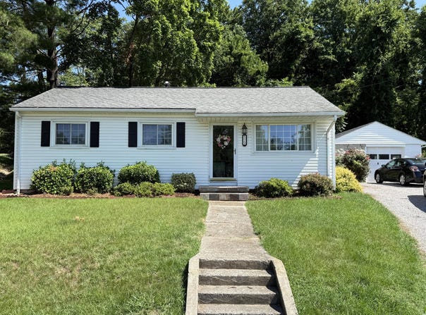 529 EASY ST, Salem, VA 24153
