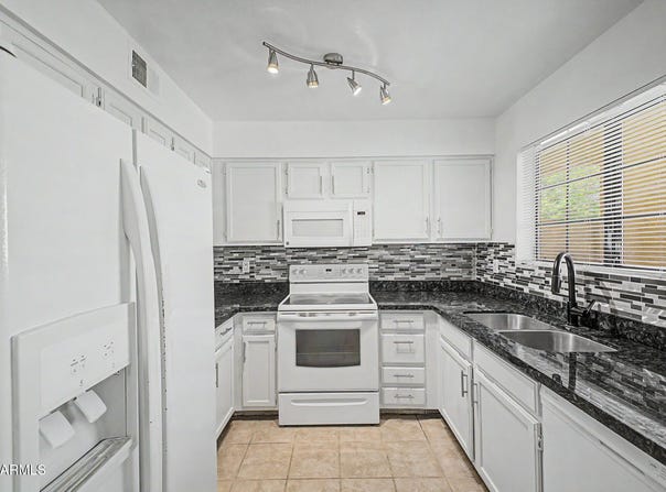 455 S MESA Drive, Mesa, AZ 85210