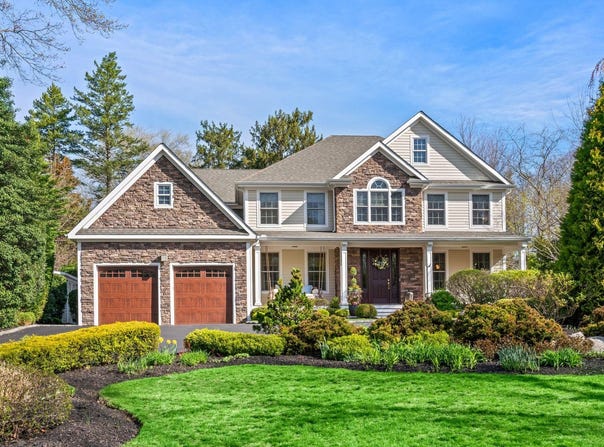 12 Saint Andrews Drive, Huntington, NY 11743