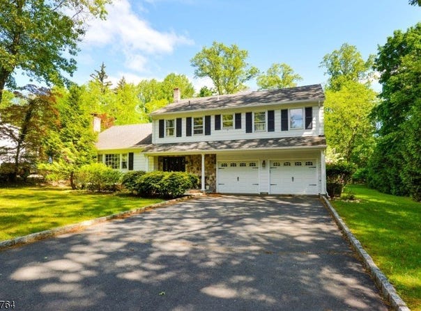 582 Eder Ave, Wyckoff Twp., NJ 07481