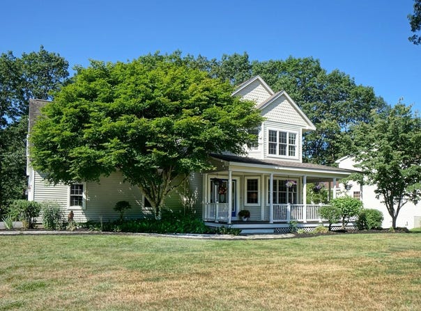 7 Polliwog Lane, Gorham, ME 04038