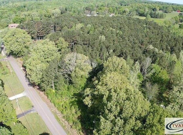 835 Jackson Dr, PARIS, TN 38242