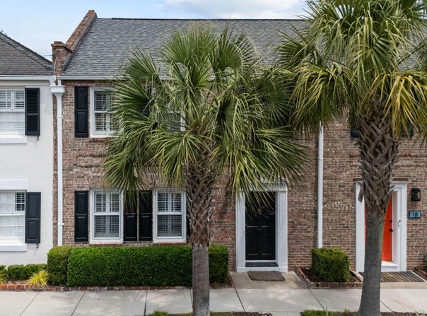 20 Charlestowne Court, Charleston, SC 29401