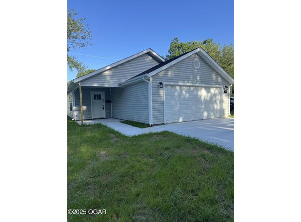 320 S Liberty Street, Webb City, MO 64870
