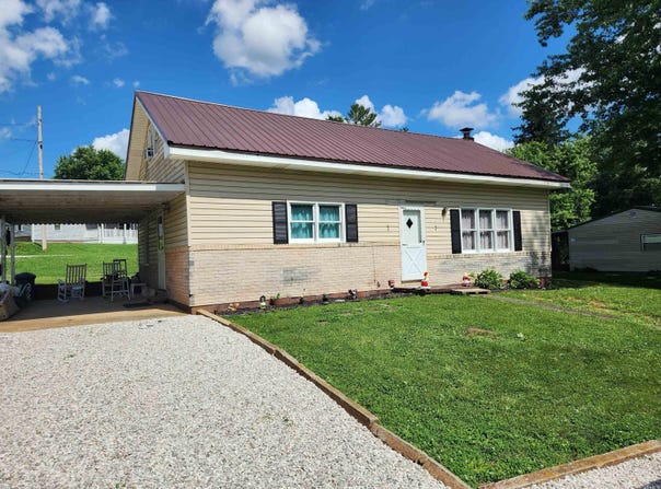 273 W Faculty Street, Paoli, IN 47454
