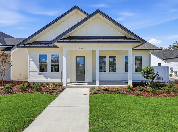 1062 SW 135TH Drive, NEWBERRY, FL 32669