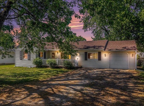 103 Broadway Avenue, White Pigeon, MI 49099