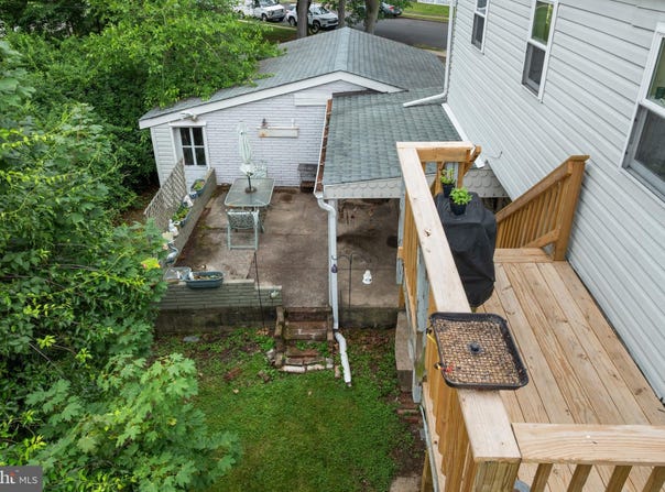 2780 E COUNTY LINE ROAD, HATBORO, PA 19040