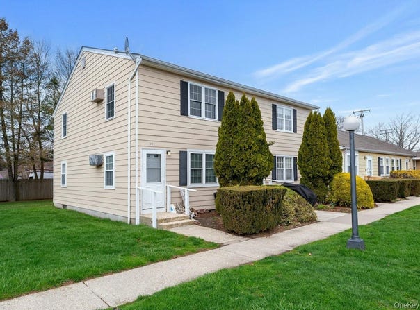 1000 9th Street, Greenport, NY 11944