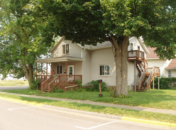 284 1ST ST N, Park Falls, WI 54552