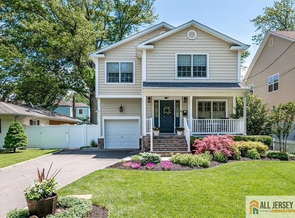22 Kentnor Street, Metuchen, NJ 08840