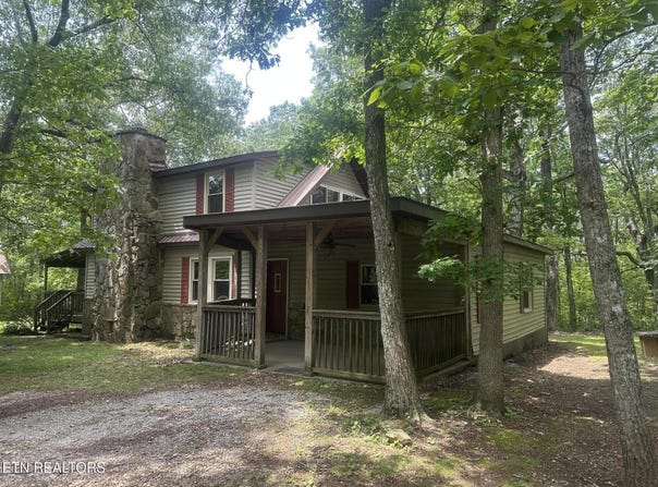 1016 Running Deer, Crab Orchard, TN 37723