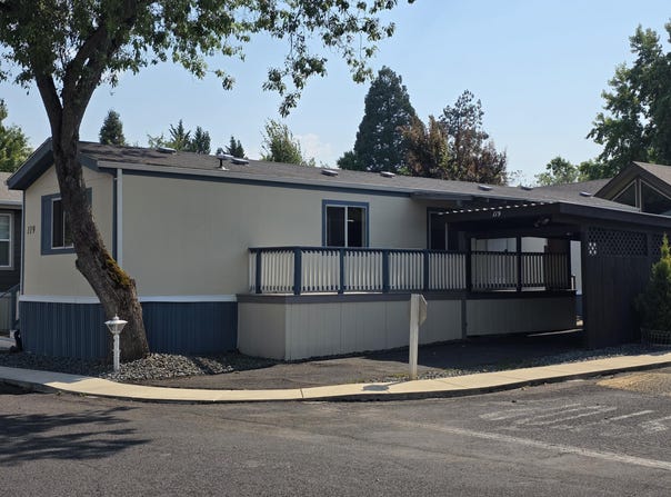 1055 N 5th Street, Jacksonville, OR 97530
