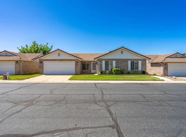 1055 E 900 S, St George, UT 84790