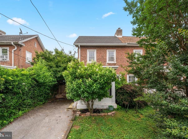 135 SIMPSON ROAD, ARDMORE, PA 19003