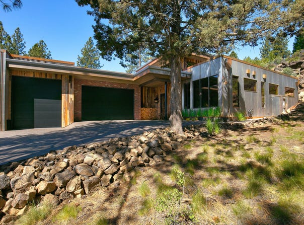 19476 SW Century Drive, Bend, OR 97702