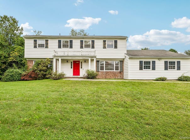 5 Edwin Lane, Huntington, NY 11743