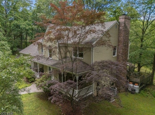 205 Gross Dr, Bethlehem Twp., NJ 08826-3812