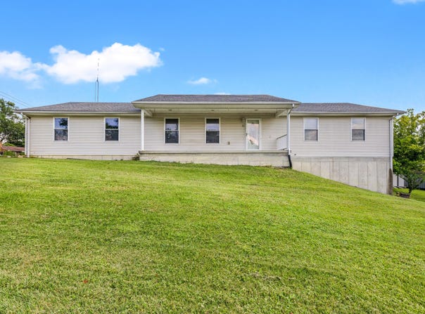 9 Hillcrest Drive, Winchester, KY 40391