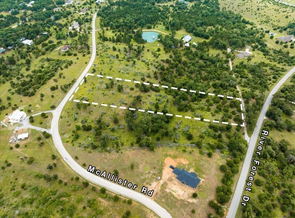 000 McAllister RD, Bastrop, TX 78602