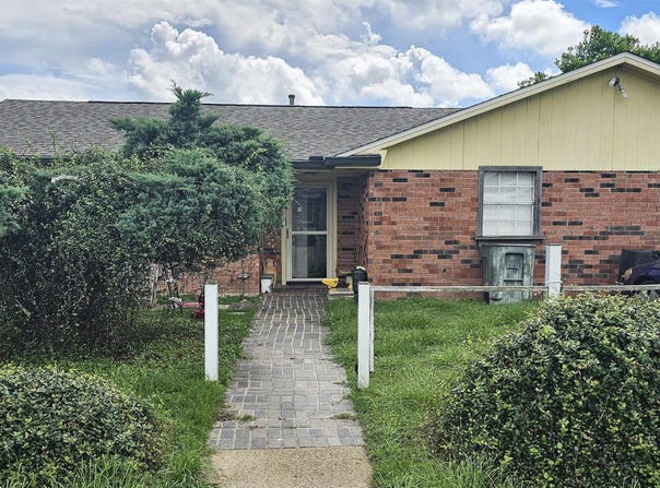 1131 Louise St, Thibodaux, LA 70301