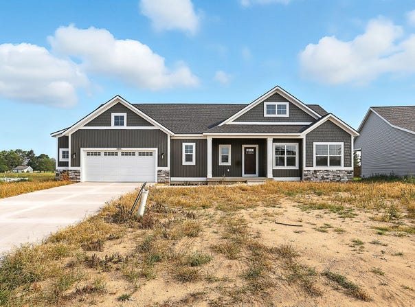 10055 Strawberry Lane, Zeeland, MI 49464