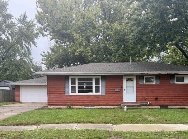 1108 Willow Lane, Iowa Falls, IA 50126