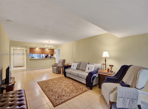 1713 Whitehall Dr, Davie, FL 33324