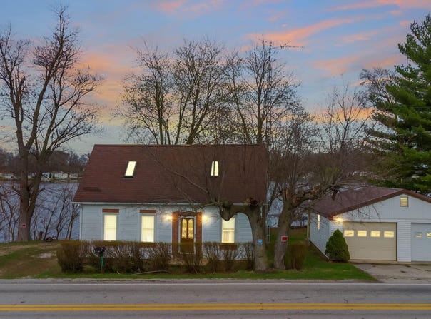 6793 N 300 E, Monon, IN 47950