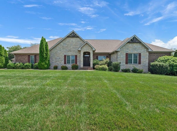 4596 Fairvue Farm Boulevard, Bowling Green, KY 42104