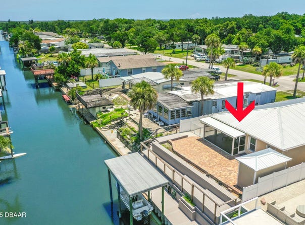 139 Douglas Street, Edgewater, FL 32141