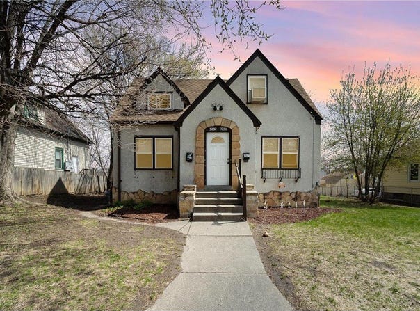3230 James Avenue N, Minneapolis, MN 55412