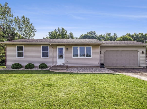 16021 Van Kal Street, Schoolcraft, MI 49087