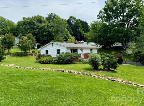 20 Ridge Cross Road, Asheville, NC 28805
