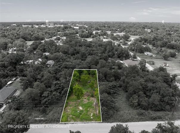 319 1st Street, Marlin, TX 76661