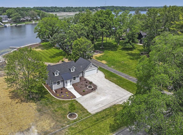 24520 84th St, Salem, WI 53168