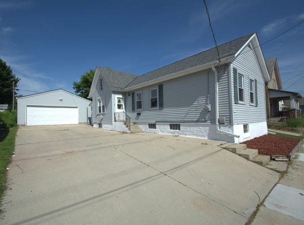 1134 S 19TH Street, MANITOWOC, WI 54220