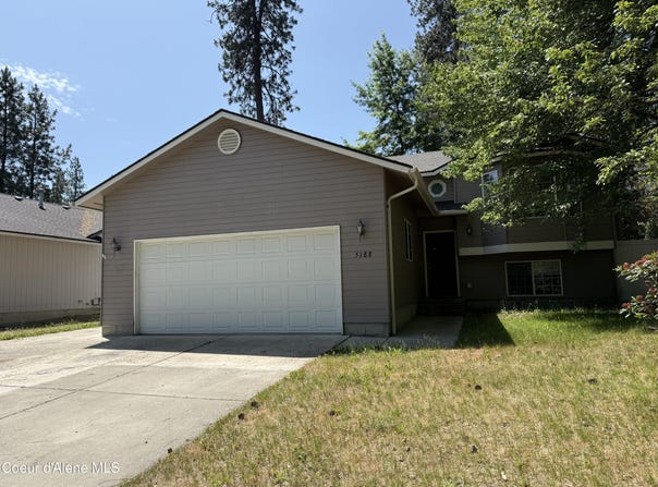 5188 E WOODLAND DR, Post Falls, ID 83854
