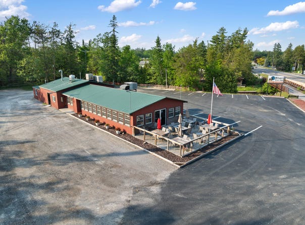 4208 S Straits Highway, Indian River, MI 49749