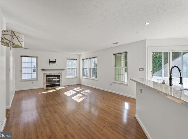 72 SURREY LANE, NOTTINGHAM, MD 21236