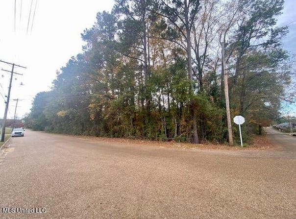 Llewellyn Ave, McComb, MS 39648