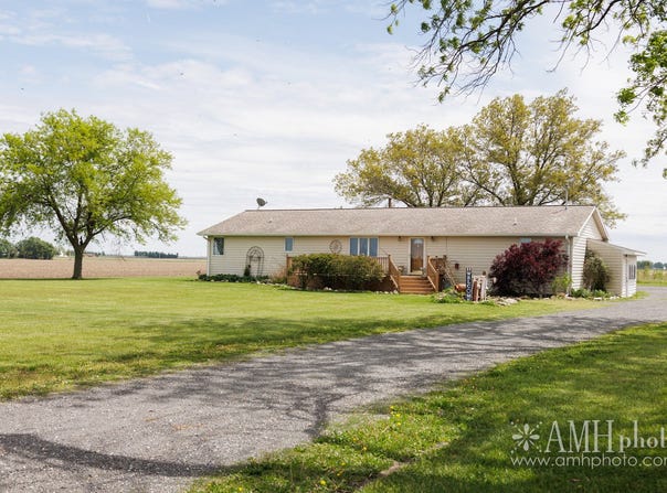 4468 E 5000N Road, Bourbonnais, IL 60914