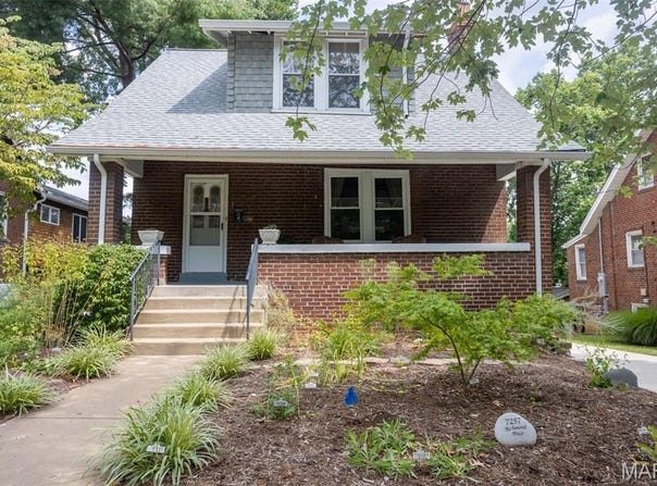 7257 Richmond Place, Maplewood, MO 63143