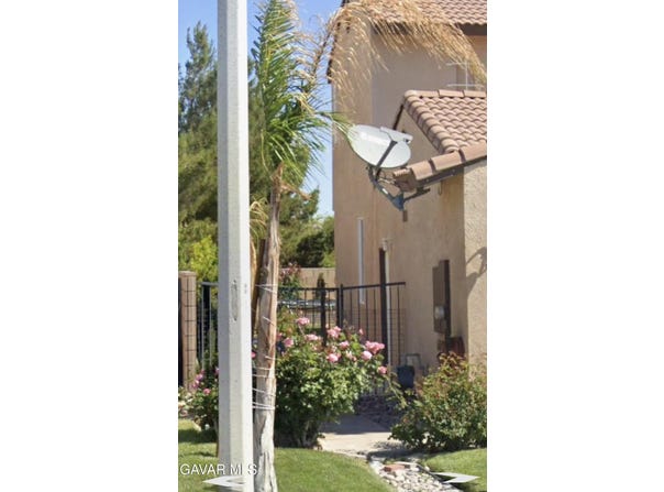 4783 Spur Ave, Lancaster, CA 93536