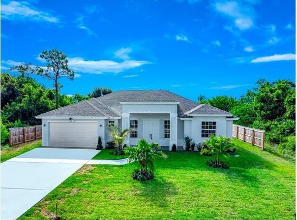 1957 Se SE Florestal Dr Drive, Port Saint Lucie, FL 34983