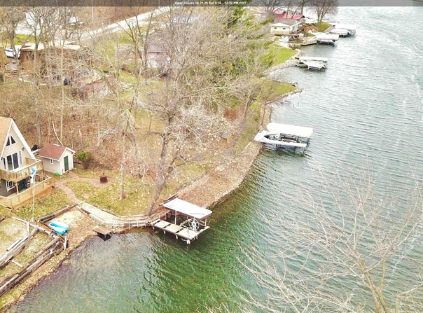 1126 Lakeshore Drive, Brooklyn, IA 52211