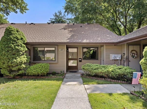 50 Hanover Court, Red Bank, NJ 07701